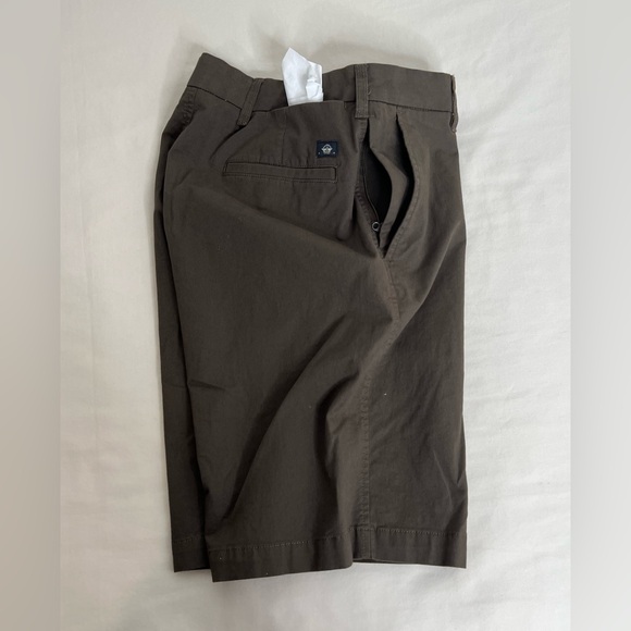 DOCKERS  Ultimate Supreme Flex Short Men's Dark Chino Size 32 - Picture 9 of 10